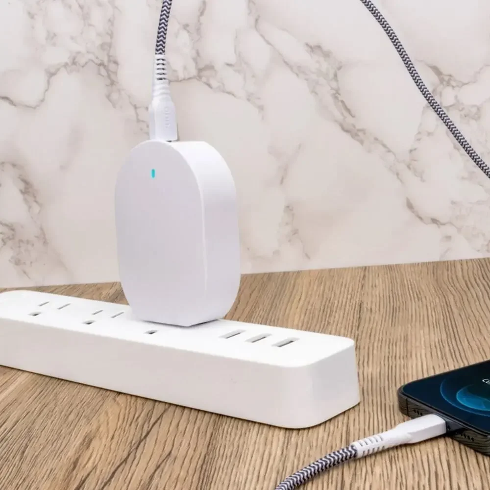 onn. 32W Dual-Port Wall Charger